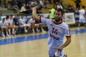 Το φοβερό εναέριο γκολ του Στούμπη! (video)