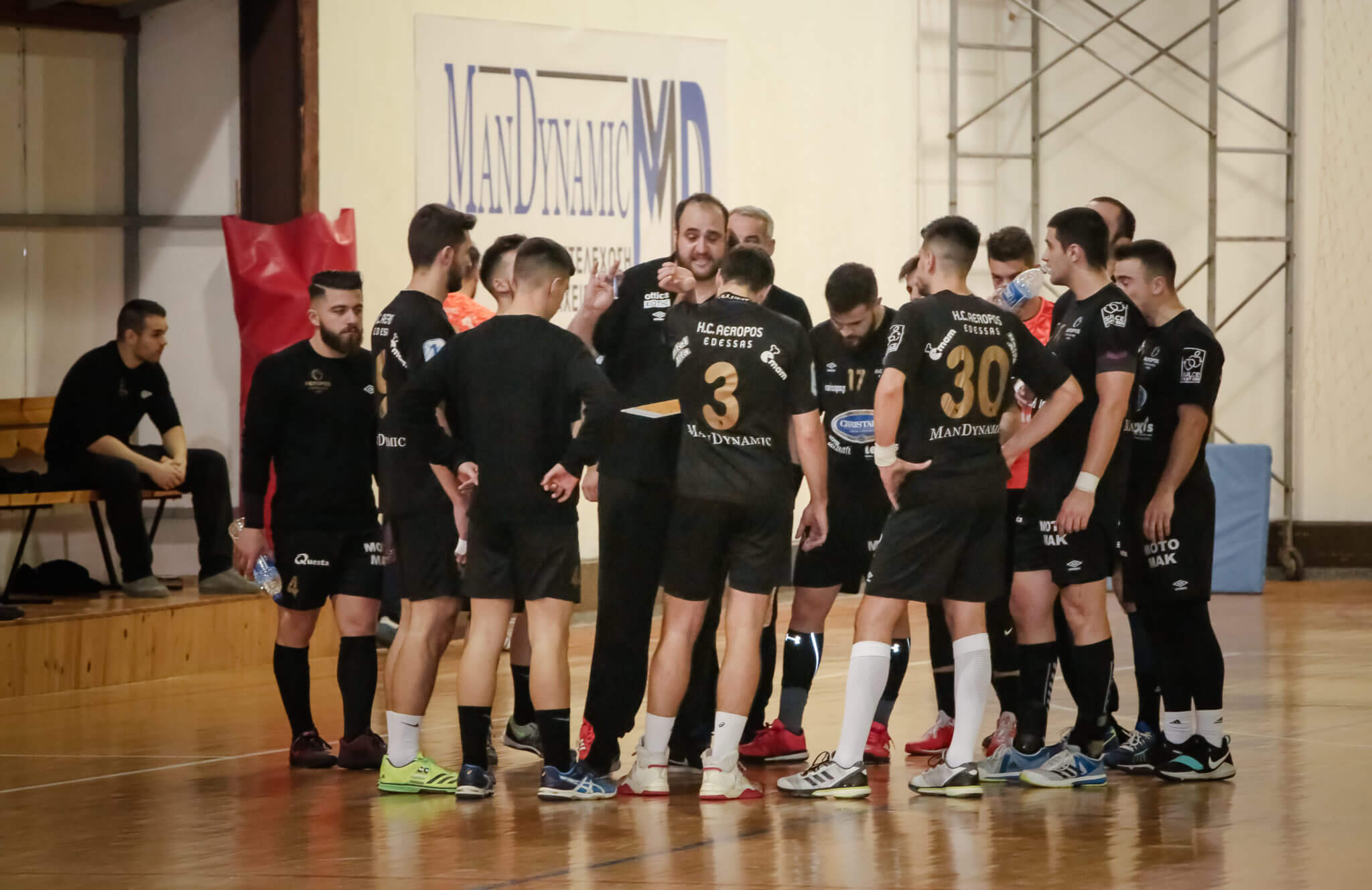 «Με σοβαρότητα και υπευθυνότητα»