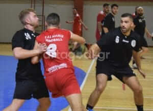 “Κάποιοι αποφάσισαν να εγκαταλείψουν το πλοίο”