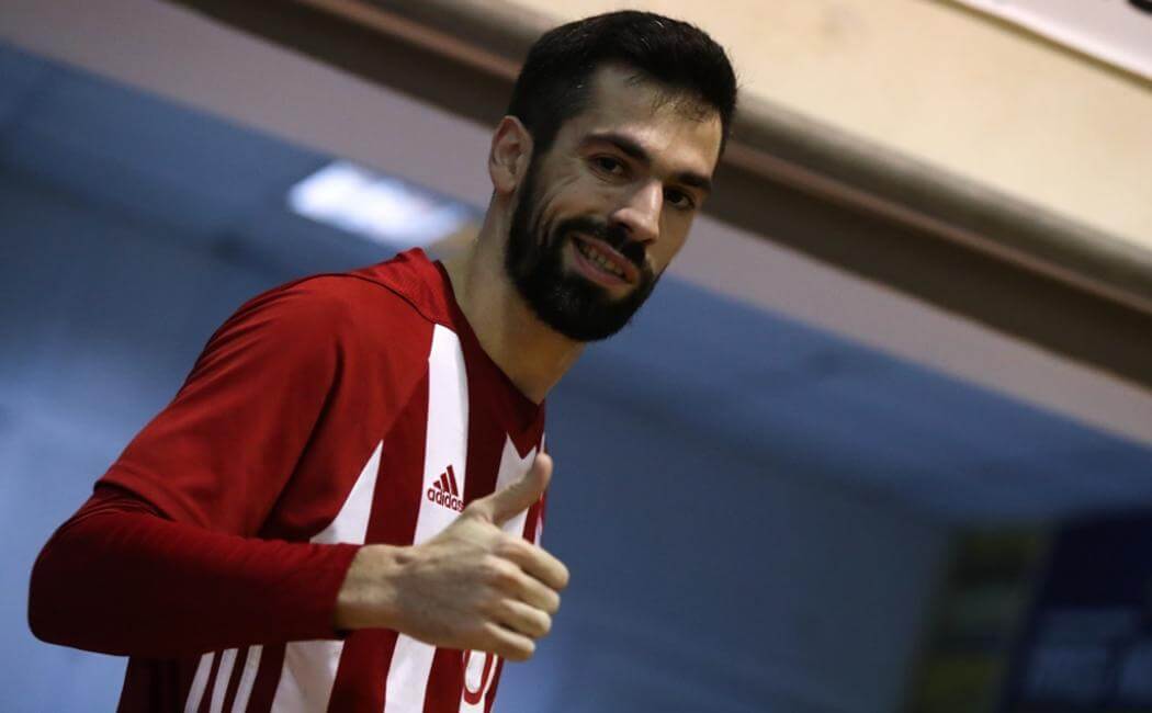 Τζηράς: «Έξτρα ώθηση από τον κόσμο»
