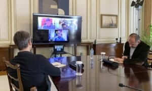 Τηλεδιάσκεψη Μητσοτάκη για την επανέναρξη των πρωταθλημάτων