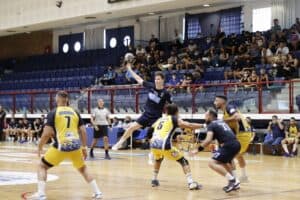 Επιβλητικός ο Δούκας στην πρεμιέρα