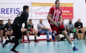 Με τον νεοαποκτηθέντα Οστρούτσκο κόντρα στον Ιωνικό ο Ολυμπιακός