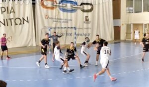ΕΣΧΑ Παίδων: Ο Δούκας νίκησε και την ΑΕΚ (28-19) και παρέμεινε στην κορυφή