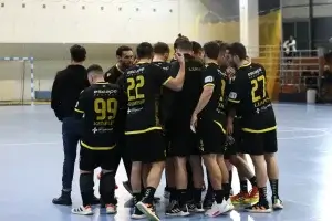 Έκανε το καθήκον της η ΑΕΚ και διατηρήθηκε στην κορυφη