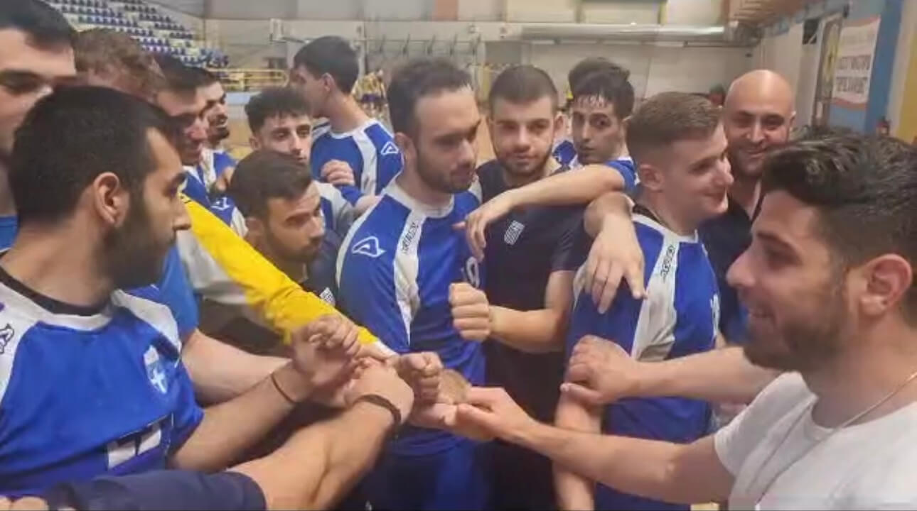Ο Χάρης Μάλλιος στο πλευρό της Εθνικής Νέων