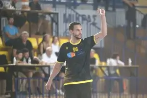 5X5 η ΑΕΚ