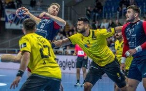Ήττα (30-21) για την ΑΕΚ στην Πολωνία