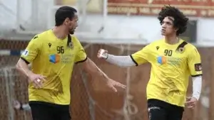 Νίκησε και ισοφάρισε (2-2) η ΑΕΚ