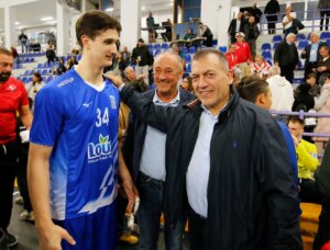Βρούτσης: “Συγχαρητήρια στην ομάδα μας, Ήταν μια όμορφη εικόνα, ο αθλητισμός μας γεμίζει χαρά”