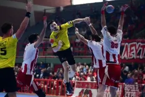 Προβάδισμα τίτλου για τον Ολυμπιακό