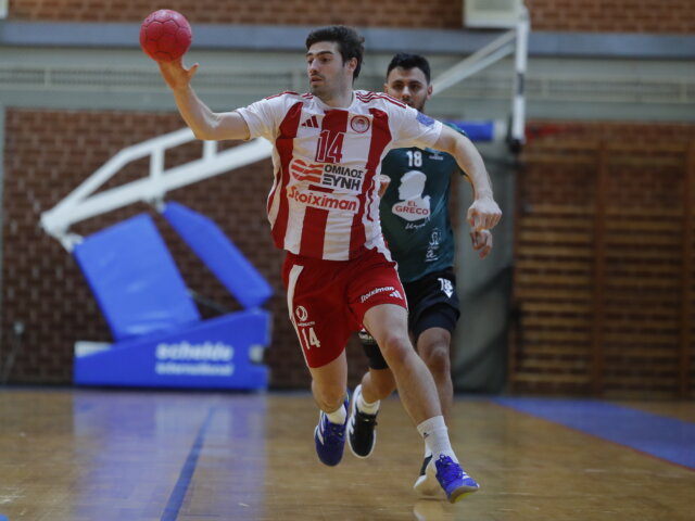 Κυρίαρχος Ολυμπιακός